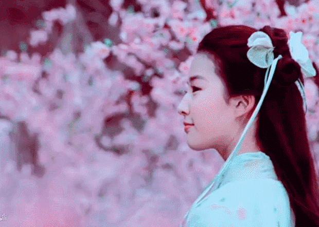 如何笑得更美_女明星的笑容_女明星笑容美